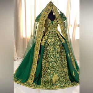 Emerald and Gold Bahraini Henna Dress